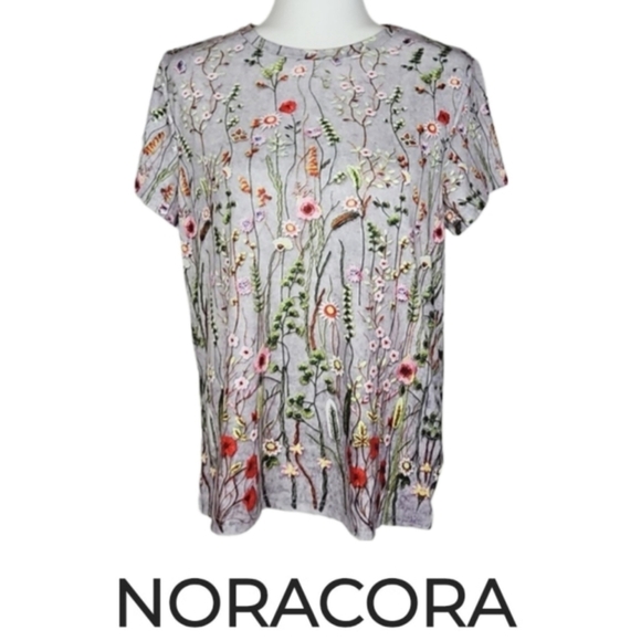 noracora Tops - Noracora Wildflower Tee, Size S